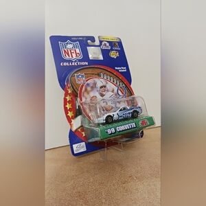 STARTING LINEUP HASBRO NFL COLTS '99 Corvette Payton Manning & Trading Card